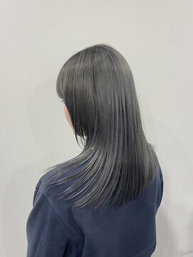 ザ アクネ 岡崎竜美丘店(THE ACNE) ★レディース，ブリーチ，シルバー，グレー，ハイトーン
