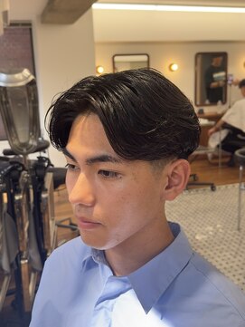 ザデイ カットアンドカルチャーショップ(THE DAY CUT&CULTURE SHOP) ニュアンスセンターパート