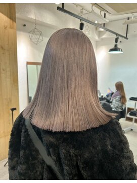 ロマリア ヒルズ 表参道 原宿(Lomalia HILLS) 暗めカラー/グランマッシュ/フェイスフレーミング[表参道]