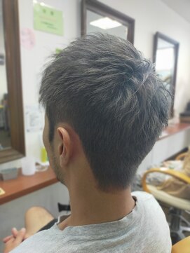 刈り上げショート