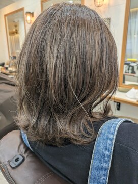 ラフューネ ヨコハマ(Raffune Yokohama) ウルフボブ