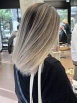 bell -emi- バレイヤージュ/ミディアム/海外ヘア