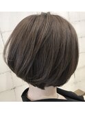 【大人気の王道スタイル】美シルエットのレイヤーボブスタイル