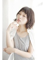 トランクイルグラフ(TRAN9UIL graph)&nbsp;20代30代40代　個性を足せるショートバング【草津】