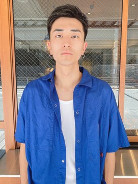 ルービック 高槻(Rubik's) ワイルドアップバング/ツーブロック/フェード×ベリーショート