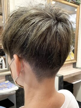 ストフ(stof) ハンサムショート/ツーブロック/ベリーショート/オリーブカラー