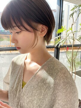 ヘアープレイス ヴィブ(hair place VIVE) イヤリングカラー アッシュベージュ ショートボブ