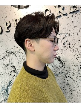 オーパスクリエ (OPUS CREER) 前下がり刈り上げセンターパート×ニュアンスマッシュパーマ