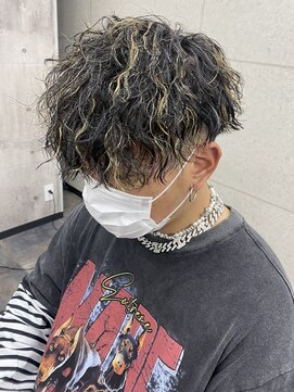 スターズ 柏(STARS) ツイストスパイラルパーマ ハイライト ツーブロック 刈り上げ