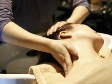 ヘアケアのメニューも豊富にご用意しております！フルフラットのシャンプー台での炭酸スパは格別です。