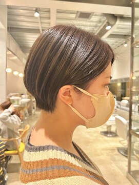 オーガニック リブ 川越(organic+live) 20代30代大人可愛いアッシュベージュくびれボブ耳掛け透明感