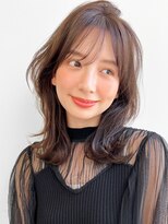 セミディ美髪薄めバングモテ髪フェミニンロングくびれヘア
