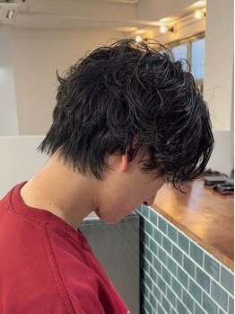 ラボ(LABO)の写真/【JR吹田駅徒歩3分】メンズのお客様からも支持が高いサロン◇周りと差が付くパーマなら《LABO》へ。