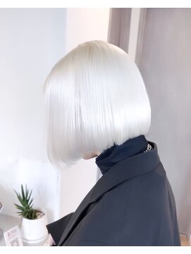 ミーム 原宿 表参道(meme) ホワイトカラー/ホワイトブロンド/抜きっぱなしブロンド