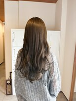 スリーバイザサロン(THREE by the salon)&nbsp;オリーブベージュ