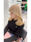 ホワイトブロンド　ブロンドヘア　ミニボブ　ハイトーン　YUKI