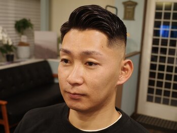 ディーアイジーカットクラブ(DiG CUT CLUB)の写真/ビジネスマンにおすすめ◎魅力を引き立てるスタイル提案が魅力。大人の嗜みとしてのシェービングも完備。
