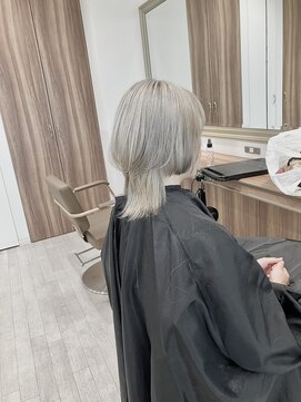 リスト(Re:st) ホワイトベージュ