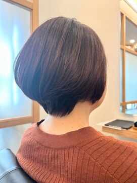  リュクスバトーバイトリコ 船橋南口店(Luxe BATEAU by tricot) シンプルショートボブ