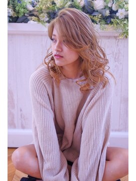 ラニ(Lani) ☆レディース×ハイトーンに導くとろけベージュ