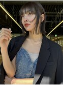 切りっぱなしボブ/顔まわりレイヤー/透明感カラー/グレージュ