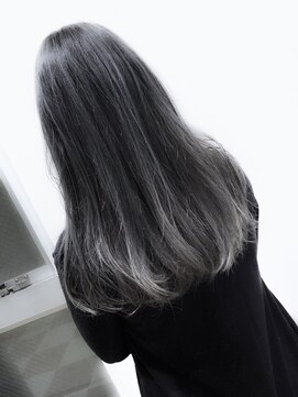 ヘアーメイク トレコローリ(hair make trecolori) 【trecolori 津田沼】グレーハイライトグラデーション