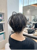 さりげないハイライトカラーで立体感ヘアスタイル