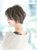 外ハネボブ/グラデーションカラー/ペールベージュ/秋葉原