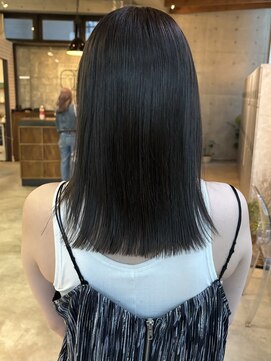 ドゥーア 代官山(Door) #ミディアム#ぱつっとカット