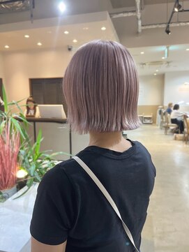 ロロネー 中津(Lolonois) 【Lolonois中津】ピンクベージュ×切りっぱなしボブ