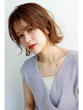 ウル(ulu) 外はねボブ　透明感カラー　白髪ぼかし　名東区　大人女性