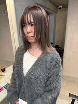 エウペ 渋谷(WEUPE)&nbsp;斜めバング/グレージュカラー/デザインカラー/シルキーベージュ