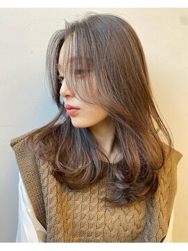 ソア 渋谷(soar) 韓国風顔まわりレイヤー×艶感ブラウンカラー【渋谷/髪質改善】