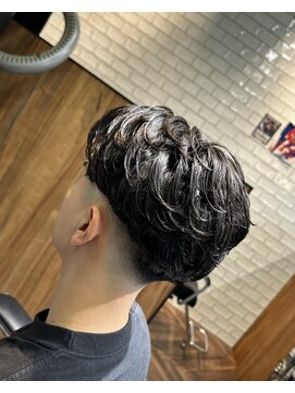 ニュアンスパーマ×ミドルフェード