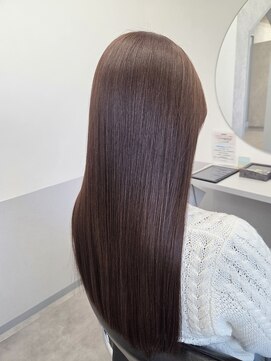 トッカ 茨木(tocca) 【tocca茨木　篠原】ピンピンにならない柔らかく自然な縮毛矯正