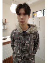 アンド グラフ(& Graph.)&nbsp;センターパート　メンズカット