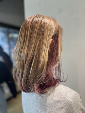 サンカリ 真法院店(SANKARI) 【インナーカラーで遊ぶミディアムスタイル】