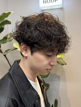 ヌープヘアーアイス(NUUP.hair ici) メンズカットシャドウパーマスパイラルパーマプードルパーマ