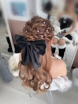 ホワイト(White)&nbsp;編み込みハーフアップ