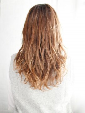 ヘアメイク ナル(hair make nalu) 細かいミックスカールのゆるふわスタイル