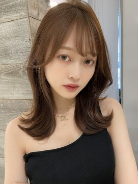 フォンズ(FONS) 韓国ヘア 顔まわりカット くびれヘア シースルーバング ツヤ髪