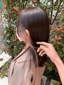 ギミック 自由が丘(gimmick) ◆インナーカラー【小顔前髪でイメチェン】アッシュベージュ