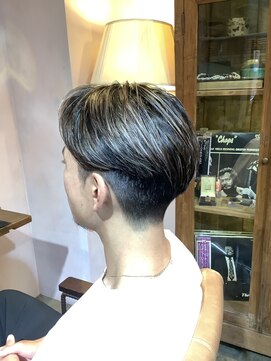 美容室 フィックス 【メンズ】刈り上げメッシュ