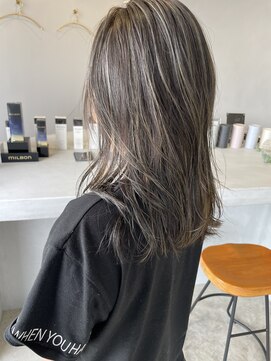 マルゴ(M A L G O) グレージュ/ハイライト