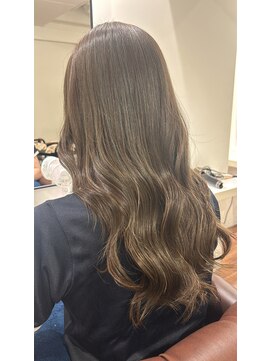 インビテーション(invitation) オリーブベージュ