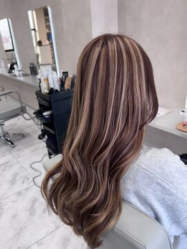 キング(K!ng) 縮毛矯正髪質改善ハイライトレイヤーカット楠葉美容室エクステ