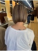 20代30代40代大人可愛い小顔ボブ前下がりショートハイライト