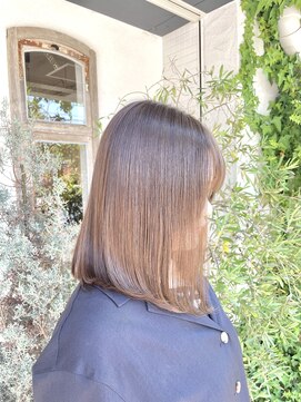 ノラ(Nora) ＊外国人風寒色ベージュ＊