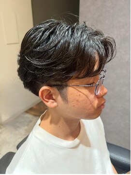 デイジー(Daisy) センターパートパーマ