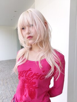 チクロヘアー(Ticro hair) @nkkn15 ハイトーン/レイヤーカット